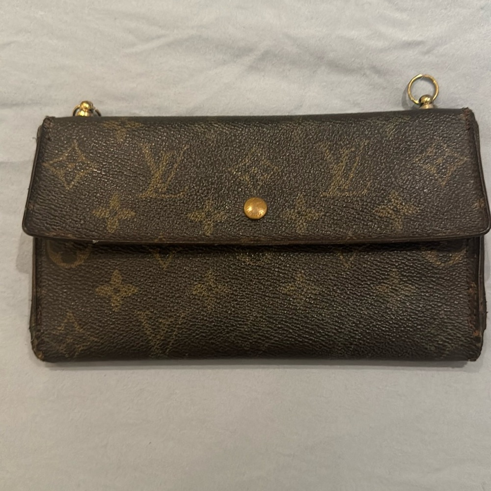 Authentic Vintage Louis Vuitton Brown Monogram Size: 7.25" x 4.25"
